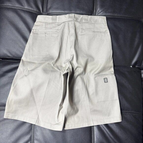 Dickies Men's Work Shorts Gray Regular Fit Flat Front Slash Pockets Waistband 36 - Picture 2 of 16